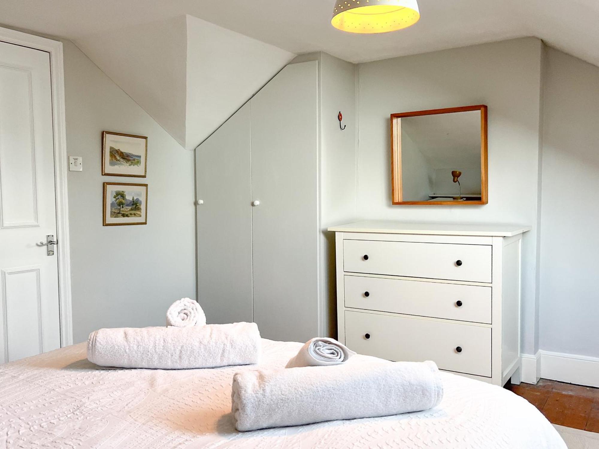 Arden Villa, Sleeps 8, Moments From The Golden Sandy Beach Of Ryde Ryde  Extérieur photo