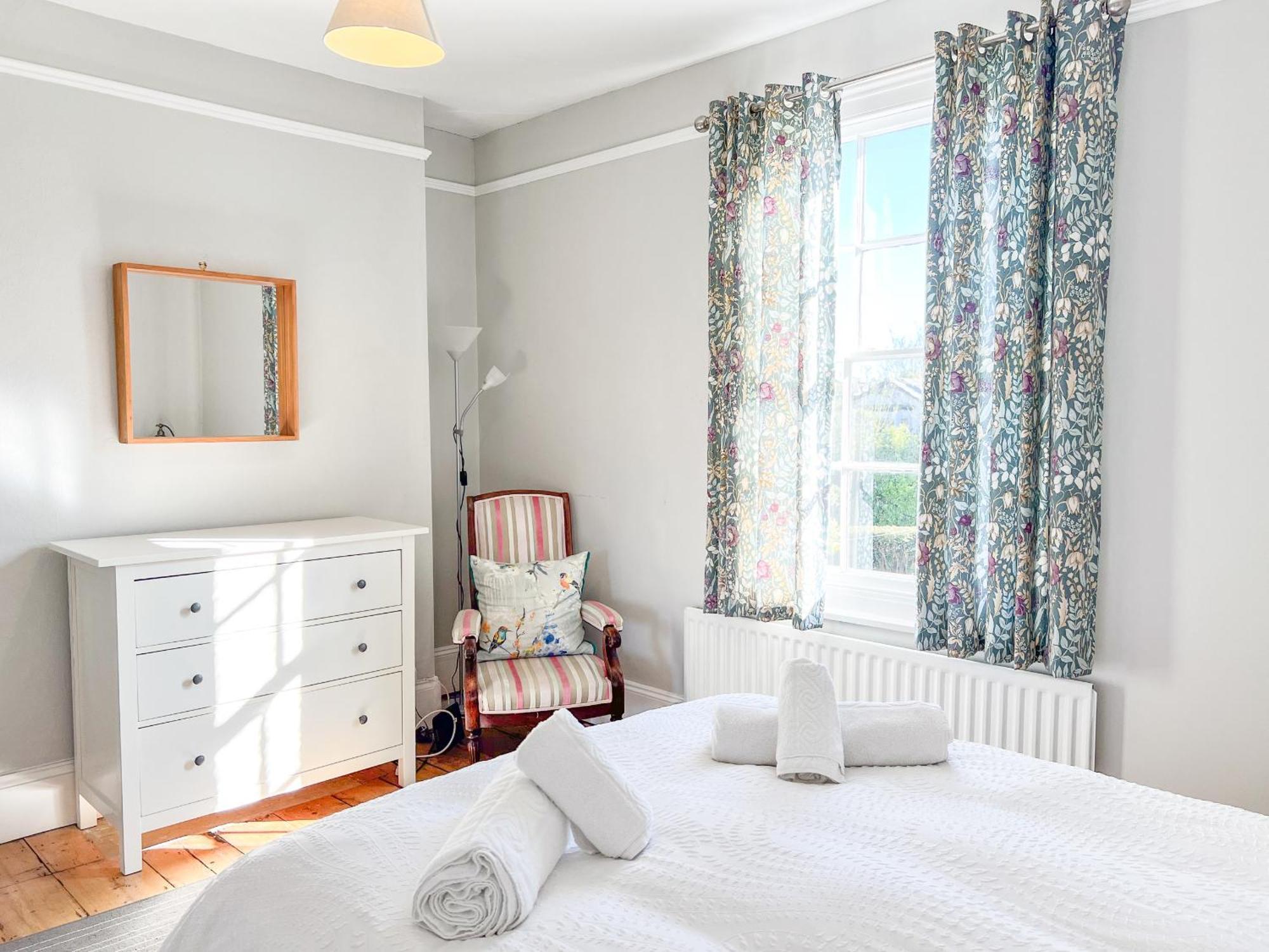 Arden Villa, Sleeps 8, Moments From The Golden Sandy Beach Of Ryde Ryde  Extérieur photo